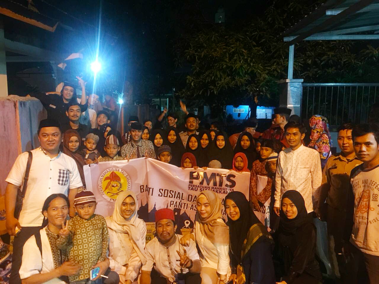 PMTS Makassar Berbagi Rezeki Dengan Panti Asuhan