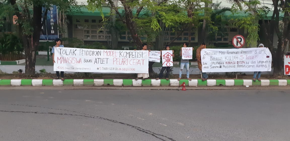 FOSIS Tolak Kebijakan Batasan Kuliah Lima Tahun Di UMI, Ini Alasannya