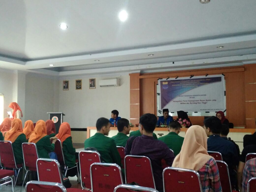 Rayon Fakultas Sastra Adakan RTAR