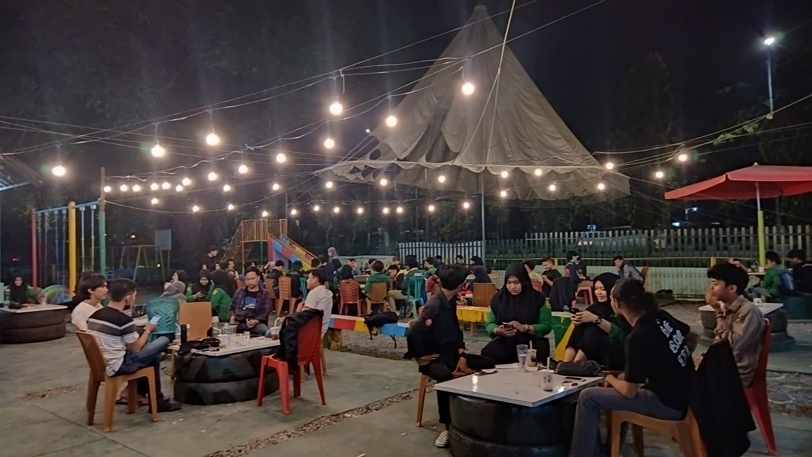 Menuju MUBES, HIMAGRO UMI Gelar Bazar